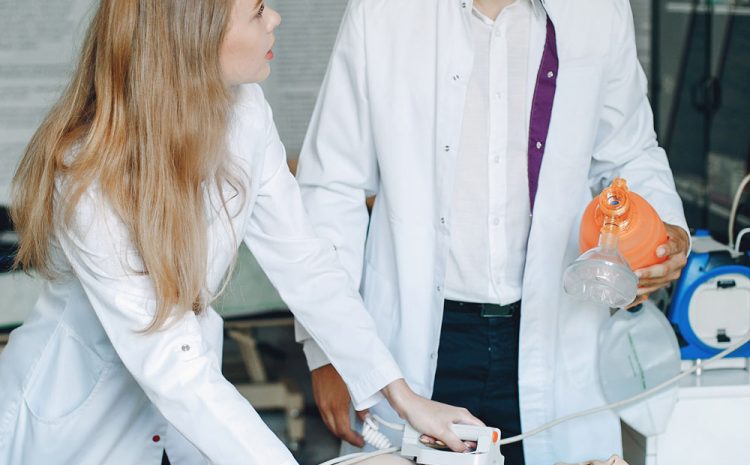  Cardiac Emergency Response: How Infinity Skills Healthcare’s CPR, AED, and First Aid Course Can Help