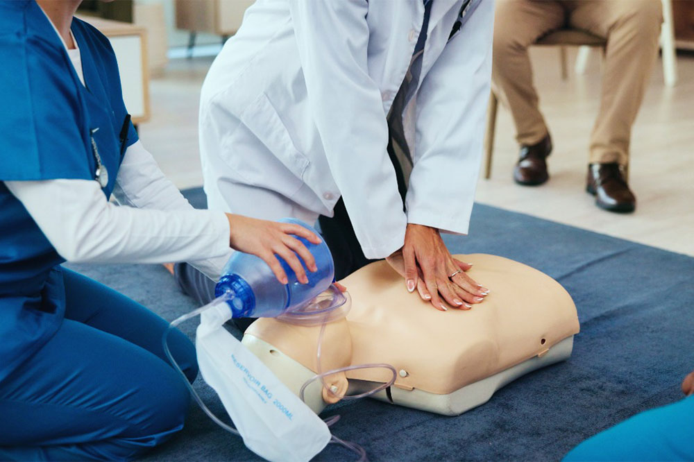 Nursing Assistant Course in Abu Dhabi: Launching Your Career in Healthcare