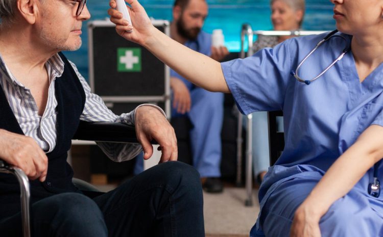  International Caregiving Course vs. Local Caregiving Training: What’s the Difference?